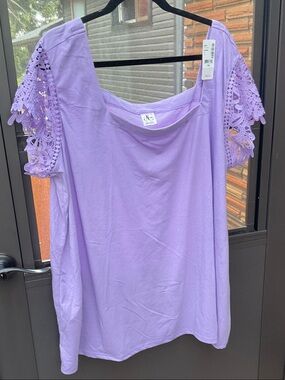 Penningtons Lavender Crochet Sleeve Short-Sleeve Top